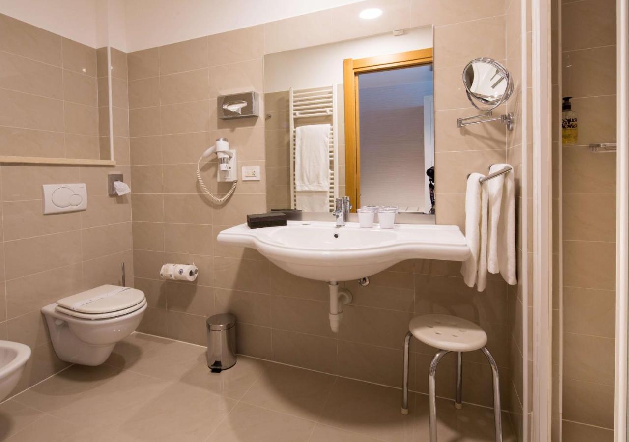 Best Western Ivrea Crystal Palace Banchette D'Ivrea Exterior photo